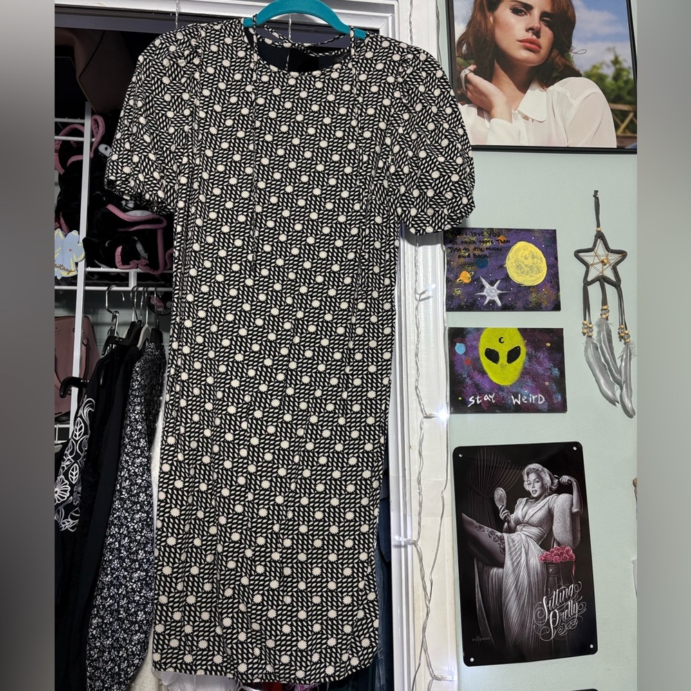 Ann Taylor Black and White Geometric Midi Dress